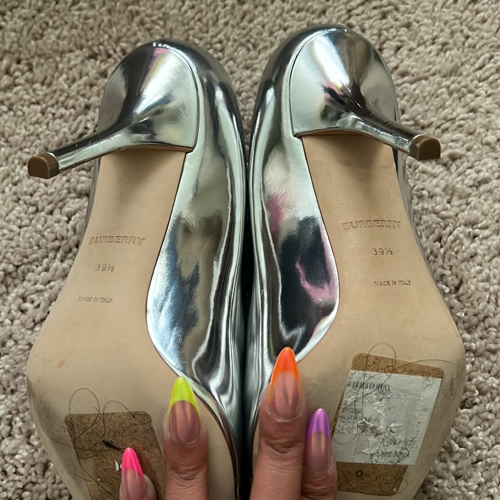 Burberry Heels - Picture 10 of 11